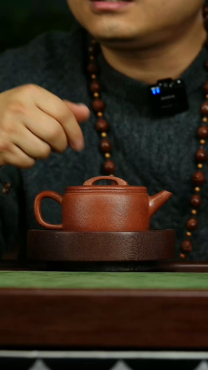 茶壶紫砂d3红降坡汉瓦*冯元秀