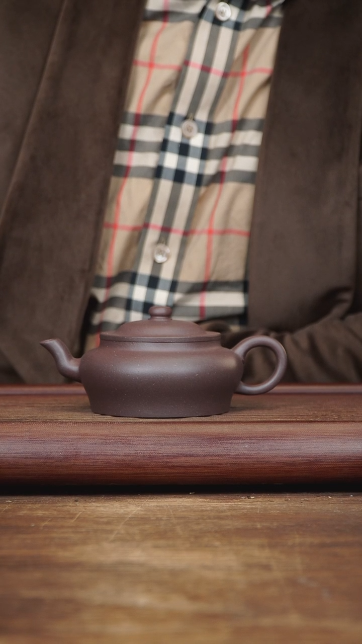 【闪购商品】紫砂茶壶190ml 全手旭帽 紫泥