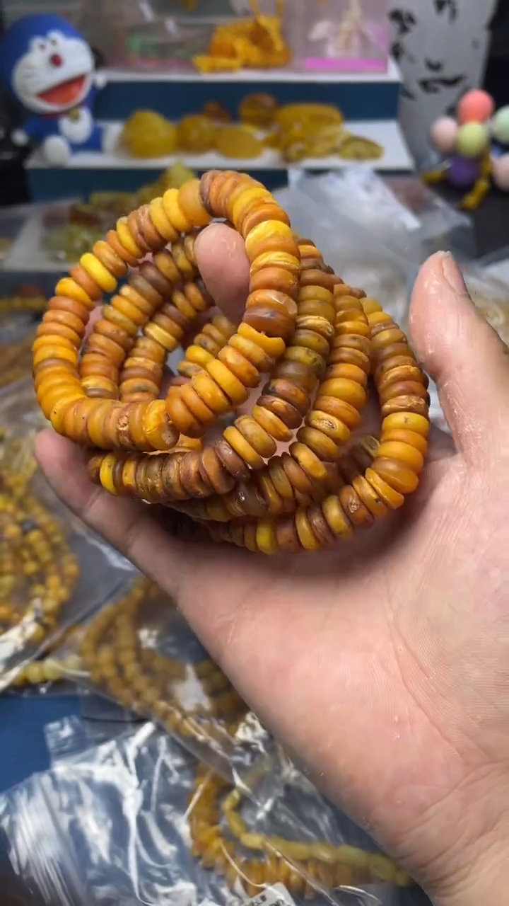 未镶嵌琥珀珠宝奇石手串