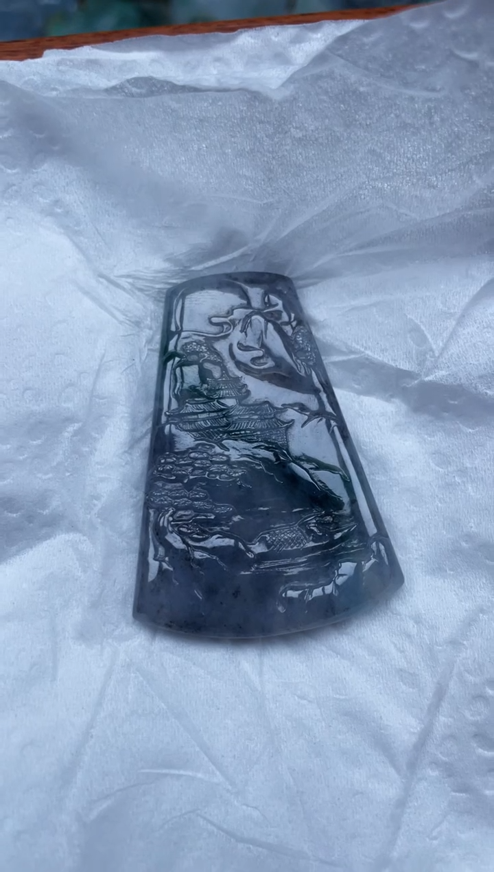 【闪购商品】翡翠颈饰未镶嵌冰乌鸡山水牌