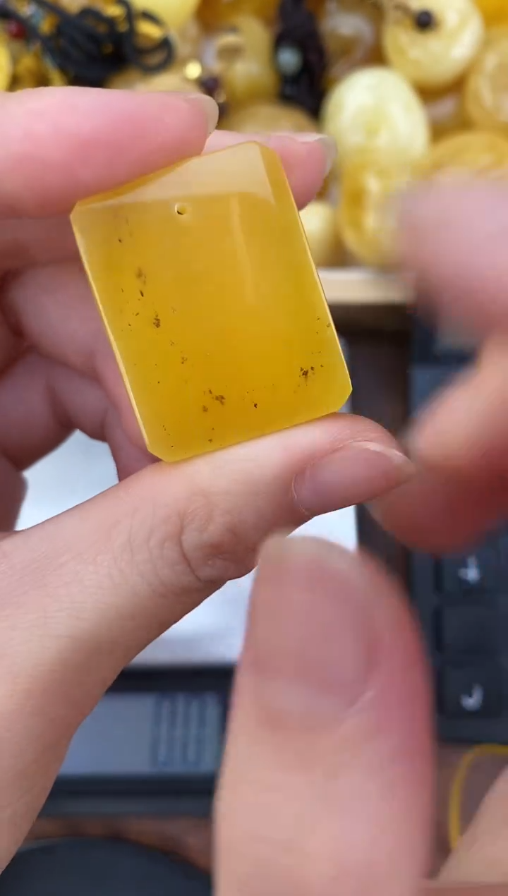 裸石琥珀未镶嵌天然琥珀蜜蜡