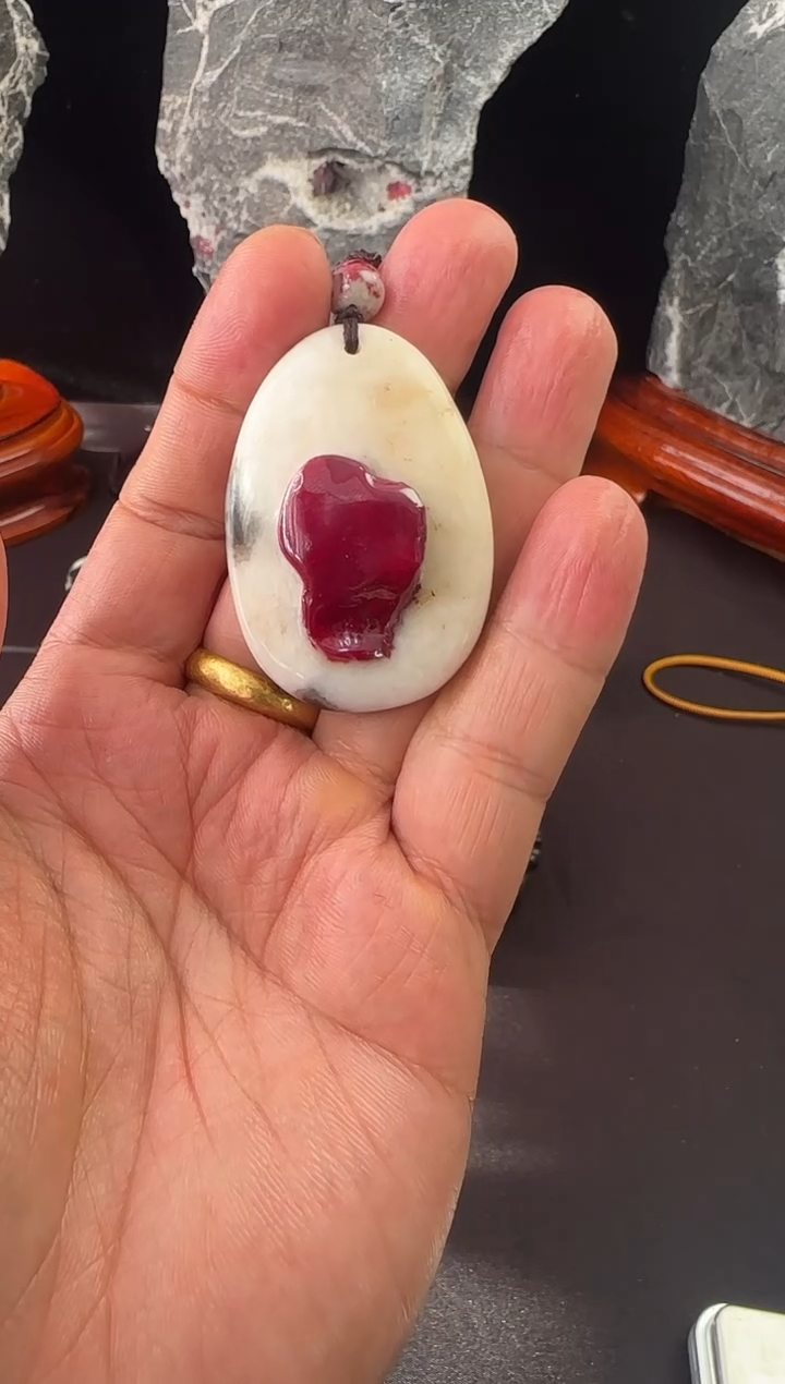 天然辰砂A****你天然朱砂晶体原石吊坠挂件