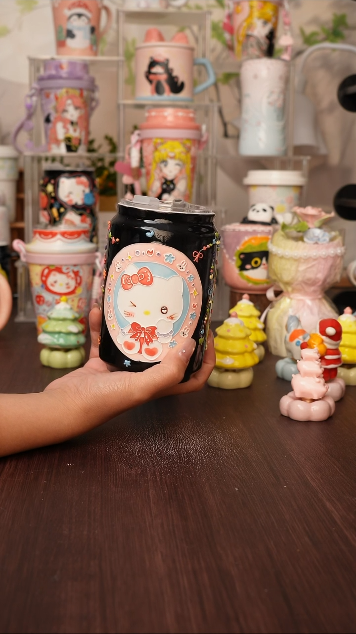 陶景德镇手绘的杯子