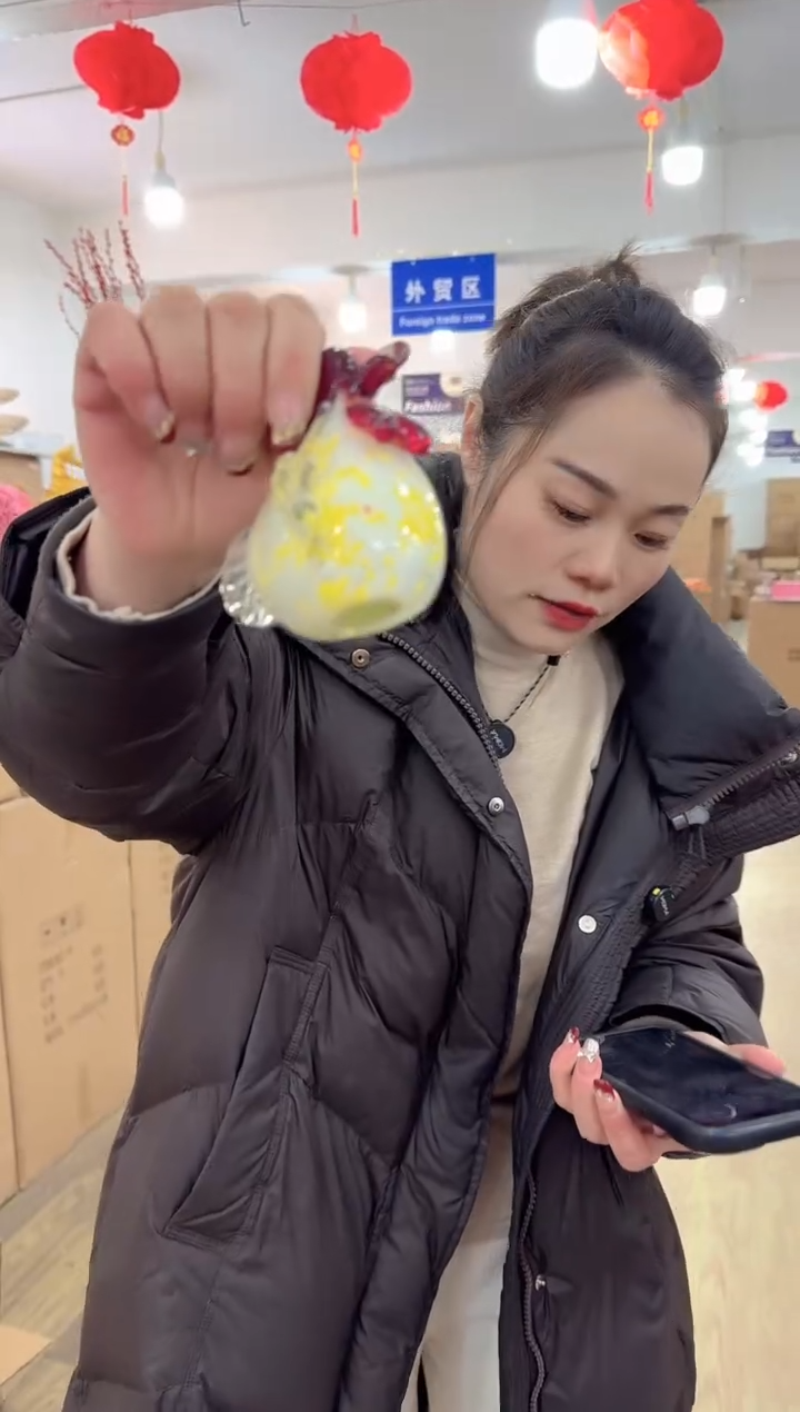 【闪购商品】无铅玻璃甄选花器-n-早70