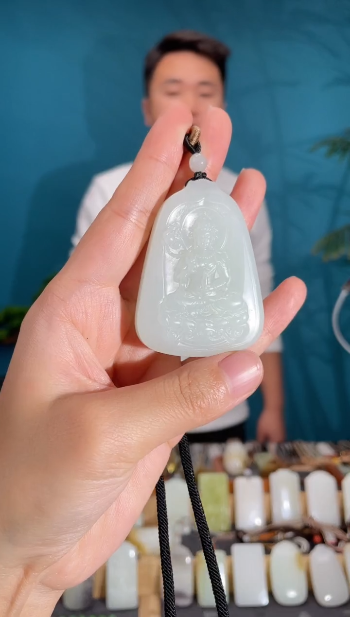 颈饰未镶嵌和田玉1