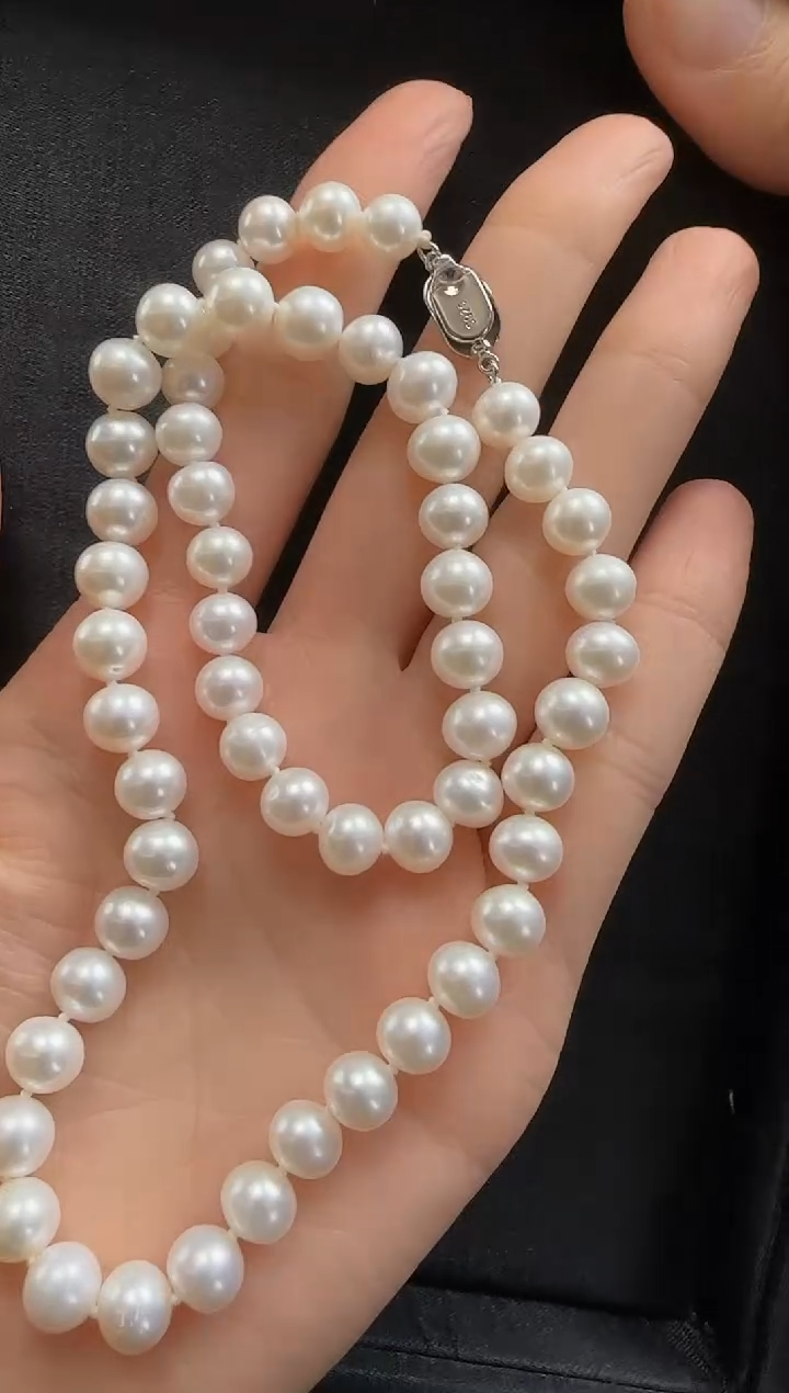 【闪购商品】淡水珍珠颈饰银S925镶嵌648珍珠一条
