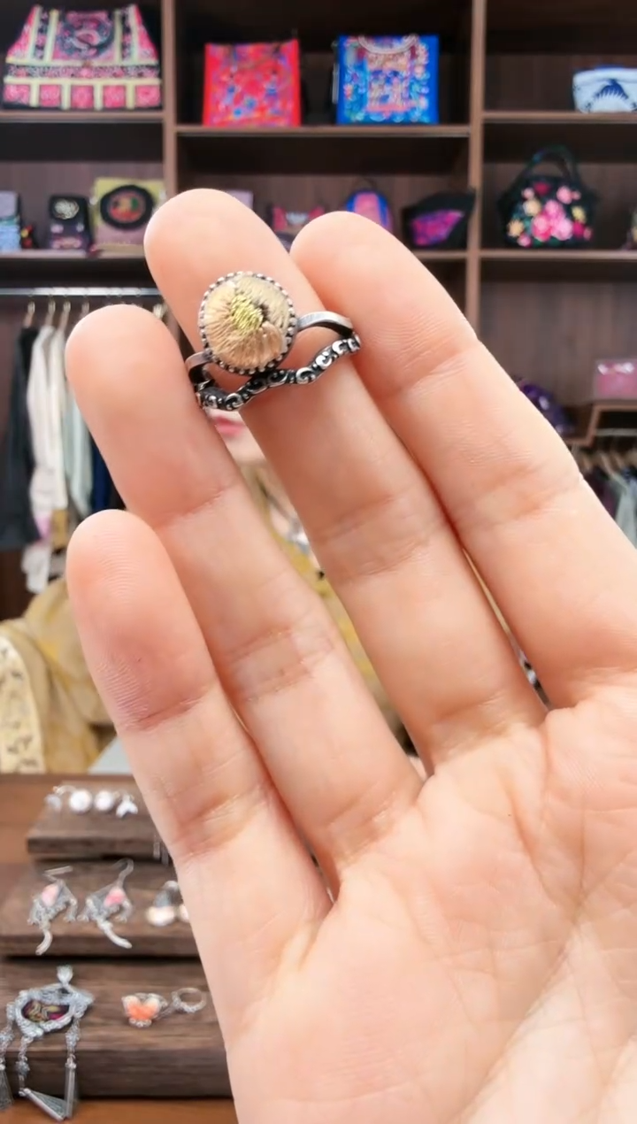 【闪购商品】织绣44蚩梦苗族古绣