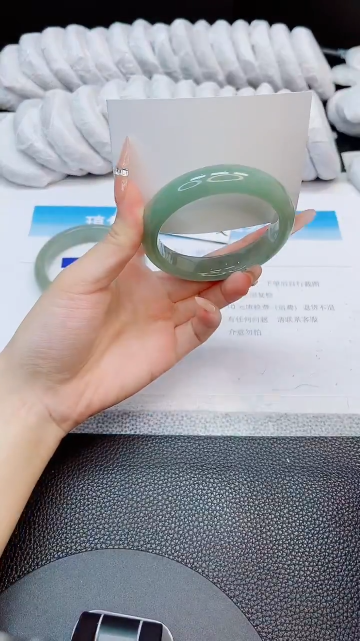 未镶嵌手镯石英质玉187-55