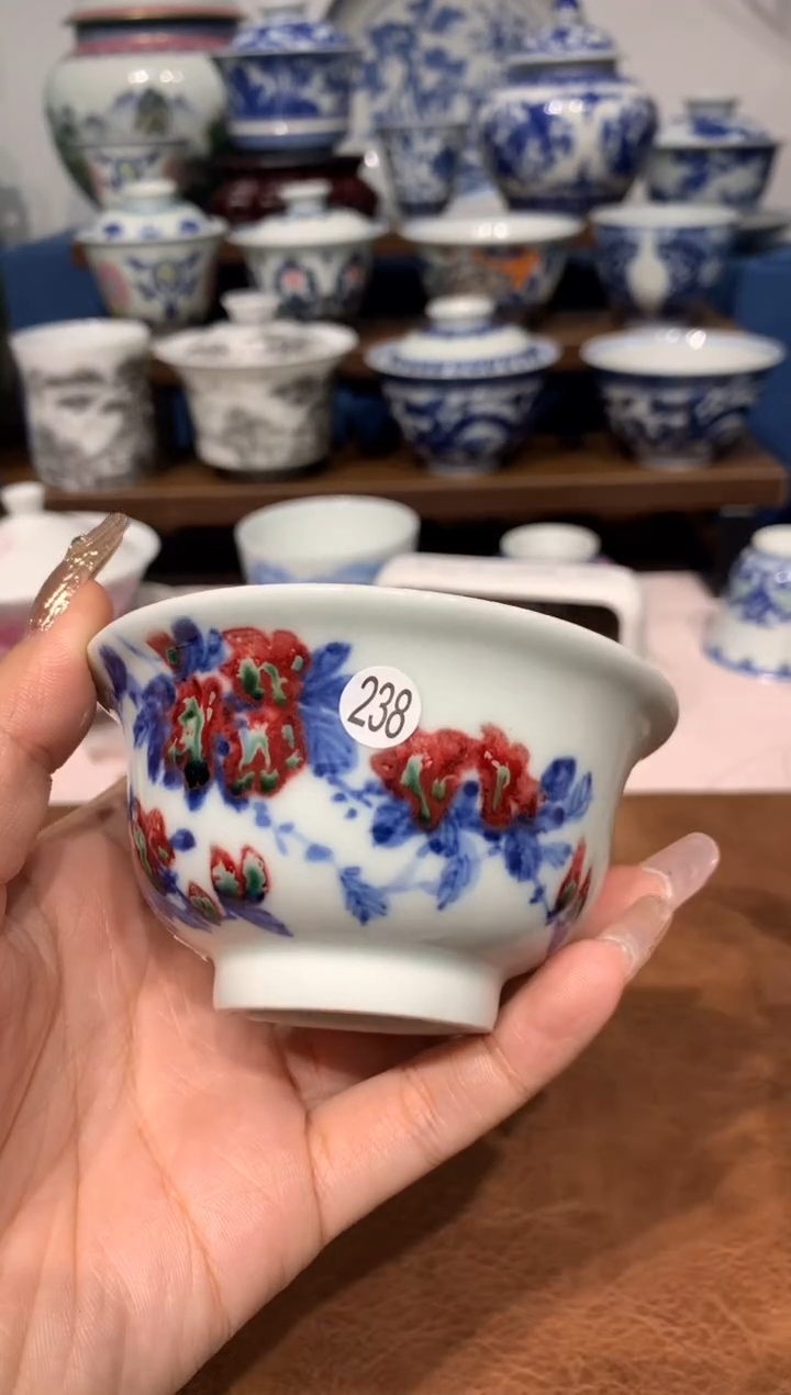 【闪购商品】摆件238青花釉里红的压手杯微瑕