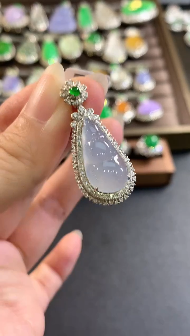 吊坠(不含链)18K金镶嵌翡翠d106  