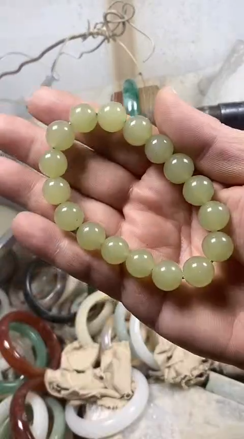 【闪购商品】石英质玉颈饰未镶嵌111