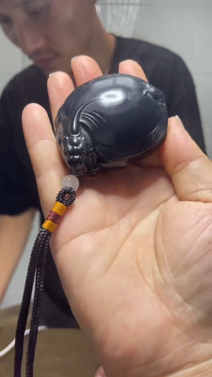 和田玉未镶嵌把件1