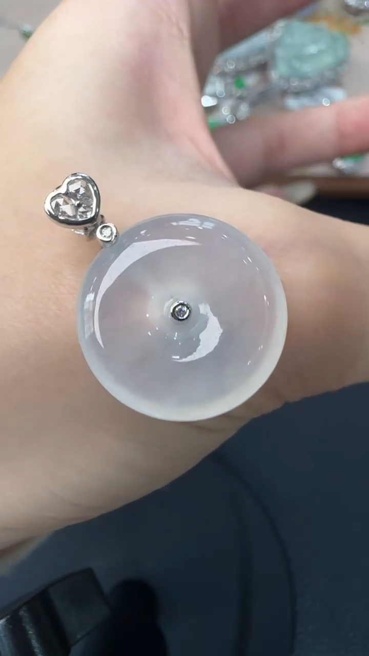 【闪购商品】翡翠吊坠(不含链)18K金镶嵌19