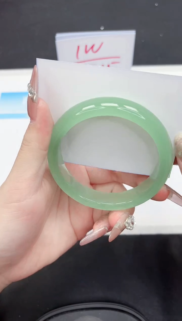 【闪购商品】石英质玉手镯未镶嵌97-60