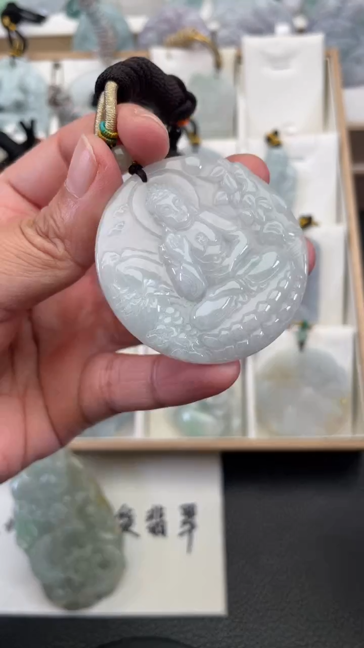 颈饰未镶嵌翡翠天然缅甸翡翠A货254