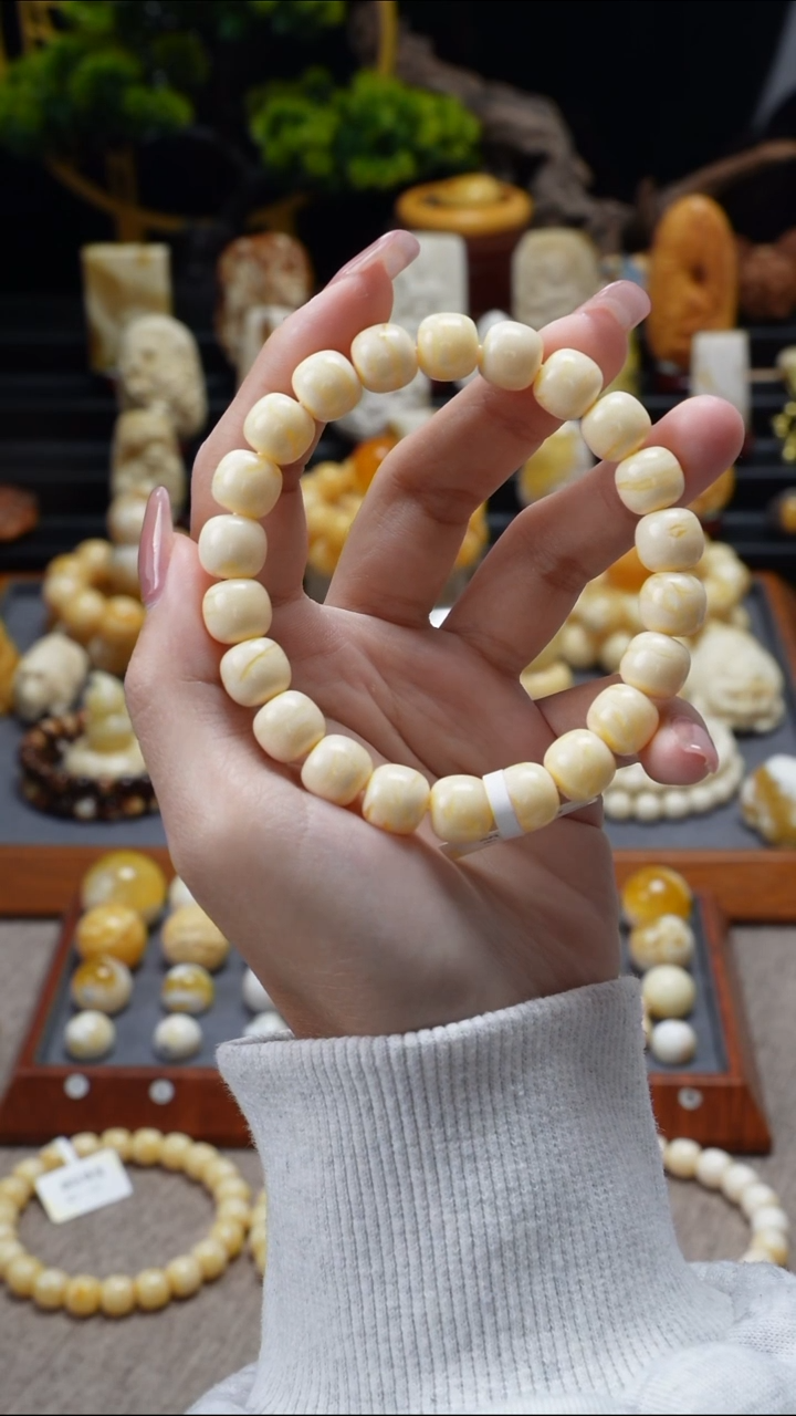 裸石琥珀未镶嵌原矿天然琥珀蜜蜡