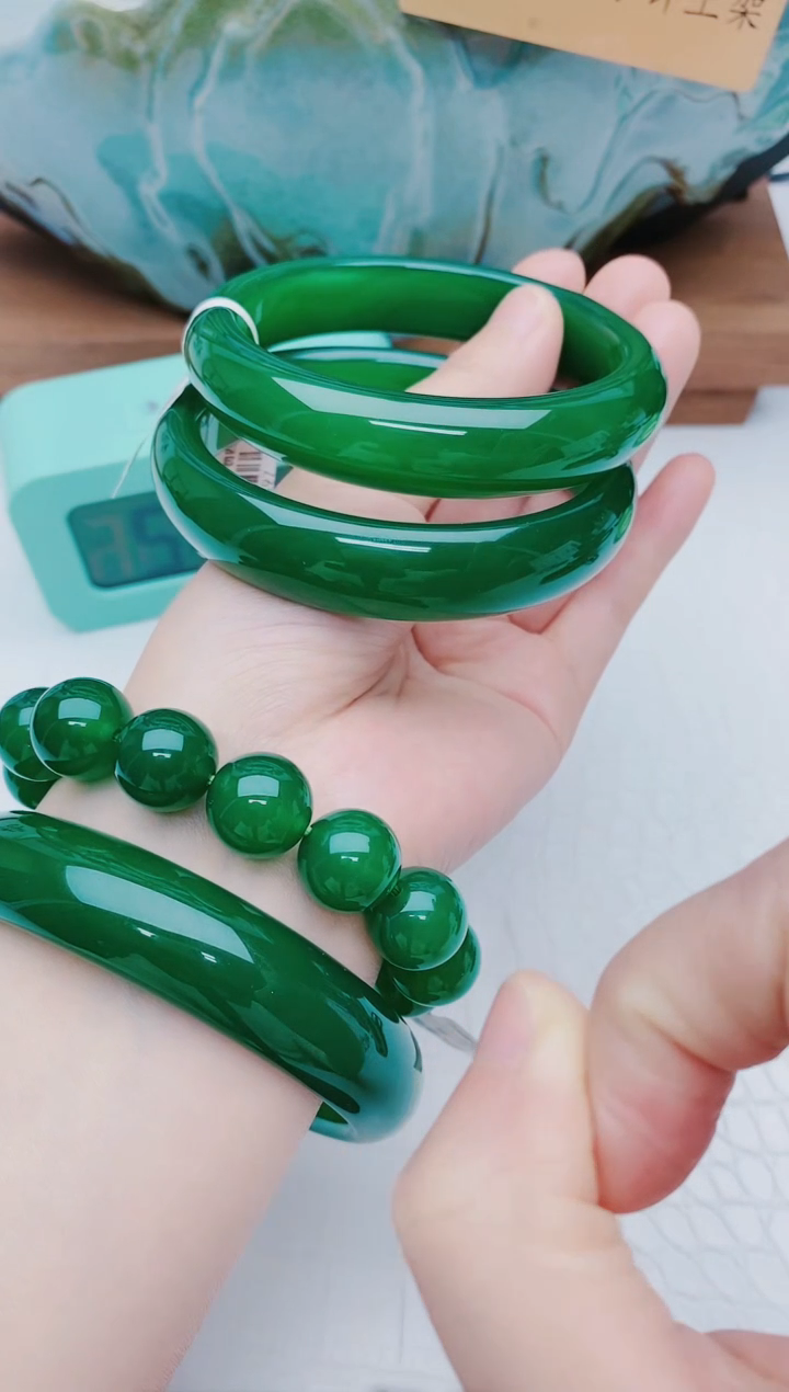 【闪购商品】玛瑙/玉髓手镯未镶嵌玛瑙手镯