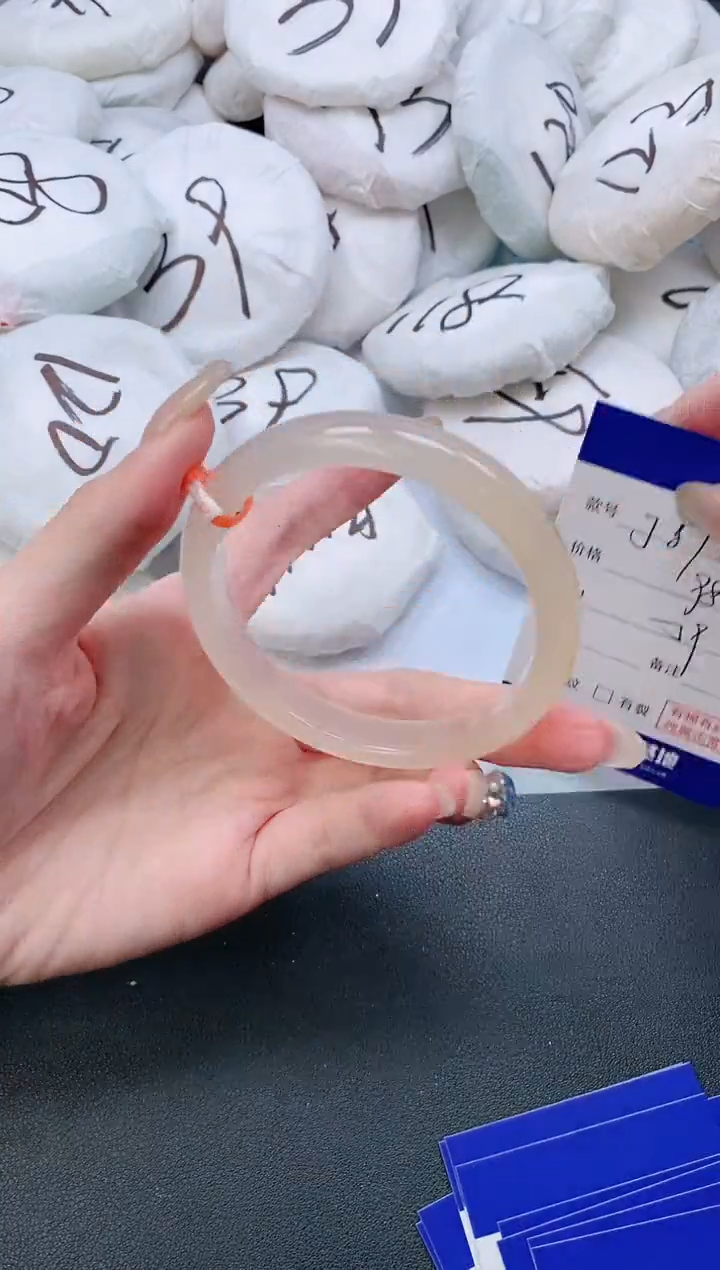 石英质玉手镯未镶嵌26J87-59