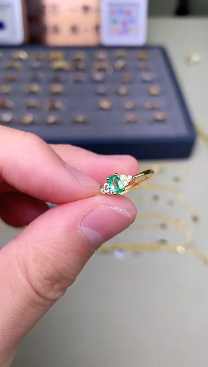 【闪购商品】祖母绿戒指银S925镶嵌戒指