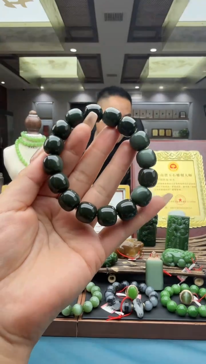 未镶嵌手串和田玉szq