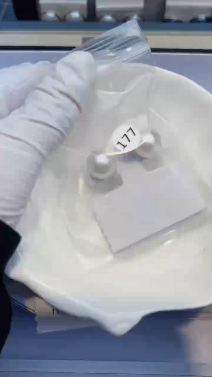 【闪购商品】银S925镶嵌淡水珍珠耳饰耳钉