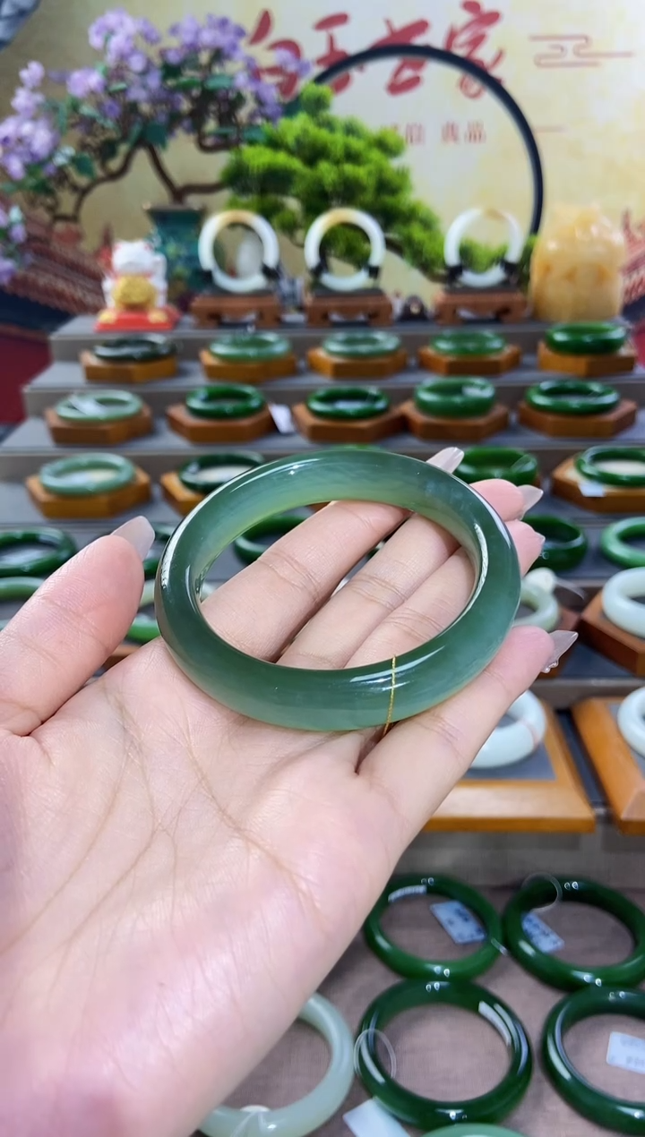 【闪购商品】和田玉手镯未镶嵌碧玉猫眼手镯