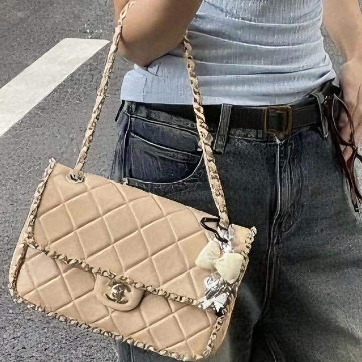 99新 Chanel/香奈儿 蔚蓝中古/奶茶色金扣滚边系列 CF单肩包 30开
