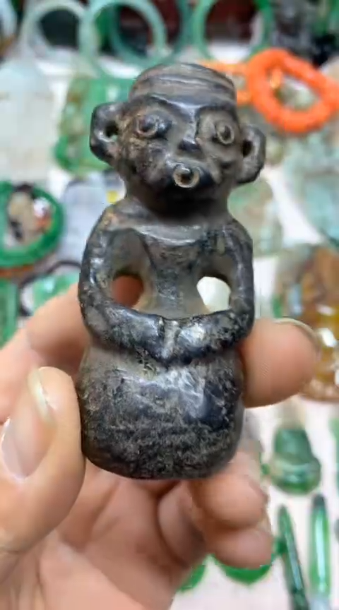 【闪购商品】40直播间的实时画面