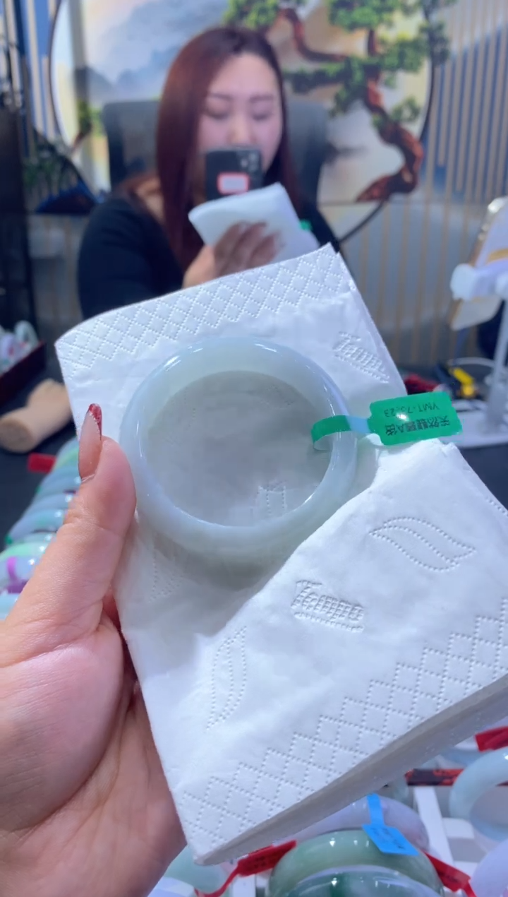 【闪购商品】翡翠手镯未镶嵌00007159