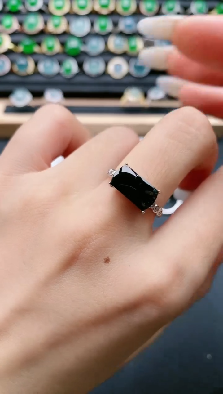 【闪购商品】翡翠戒指银S925镶嵌111111