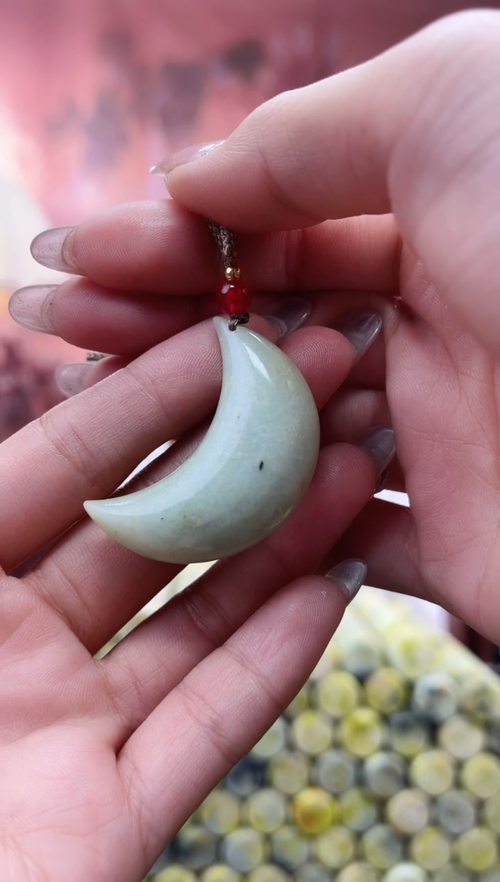 未镶嵌岫玉吊坠·