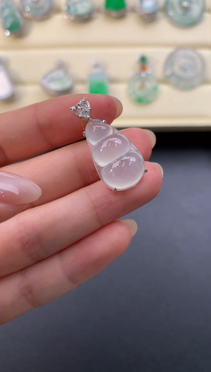 【闪购商品】翡翠颈饰18K金镶嵌D799     