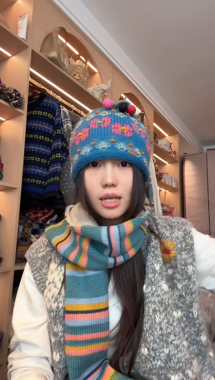 美丽如蓝色气球帽