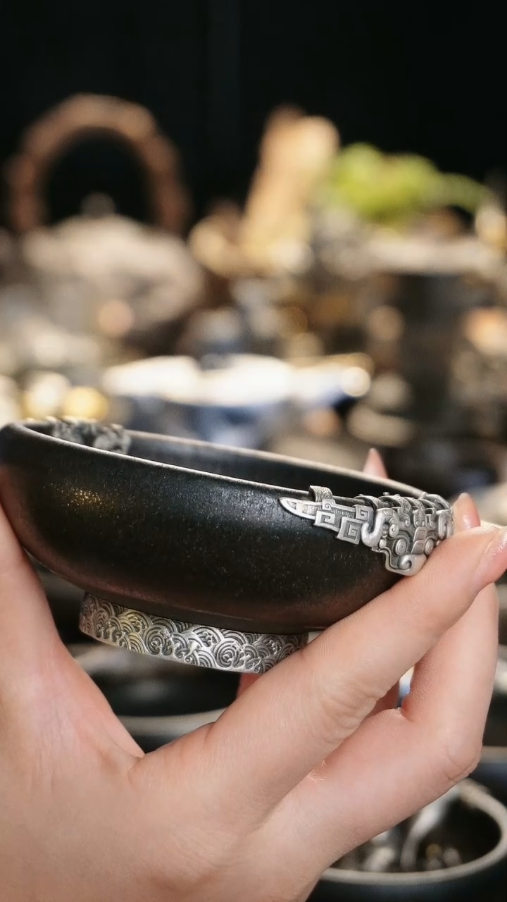 【闪购商品】境秋 黑陶蟠螭主人杯