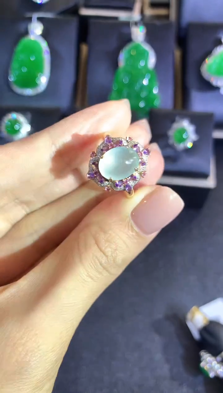 【闪购商品】翡翠戒指18K金镶嵌a125