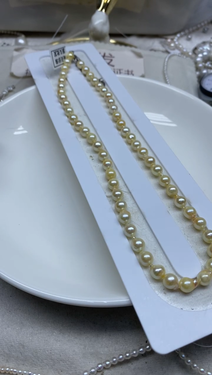 未镶嵌海水珍珠颈饰399
