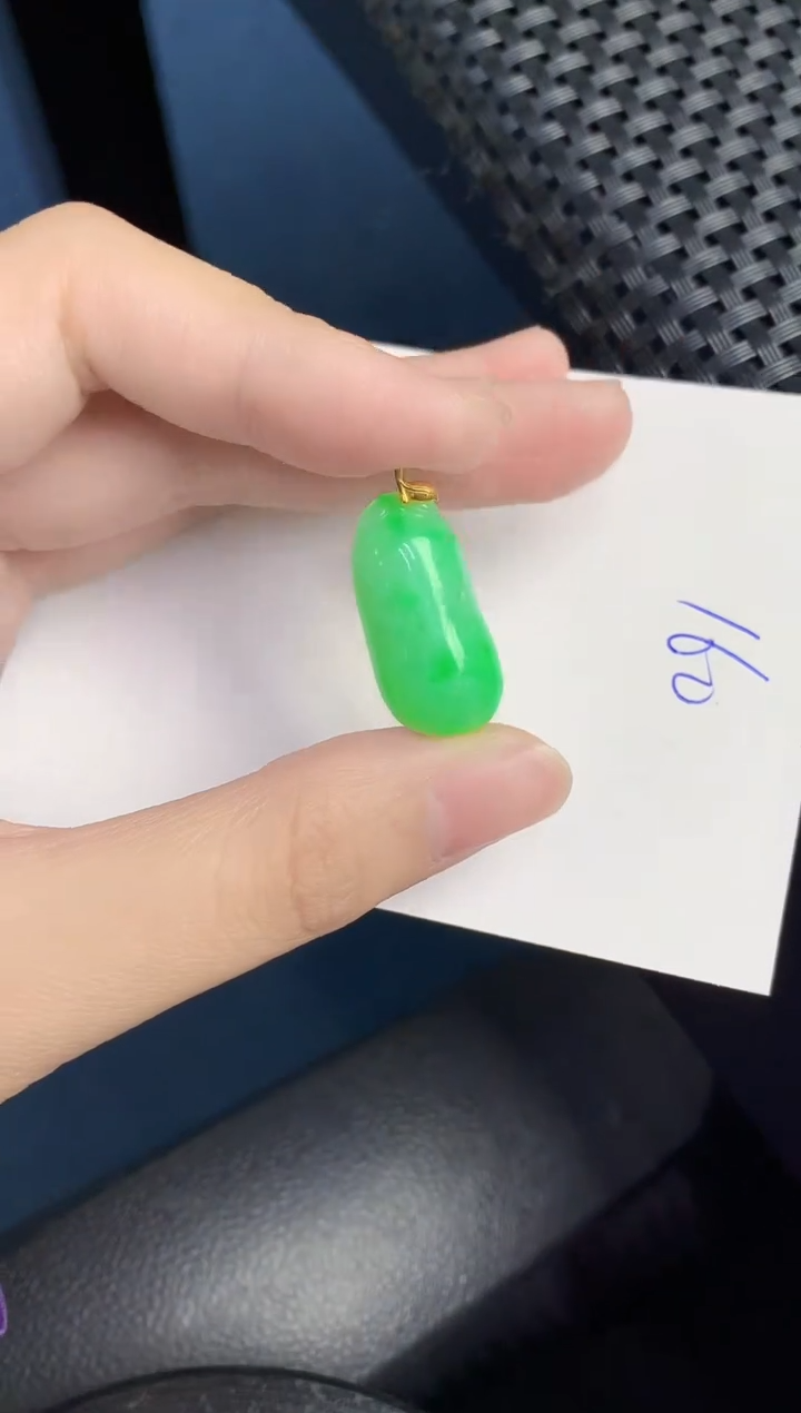 翡翠18K金镶嵌颈饰000000000
