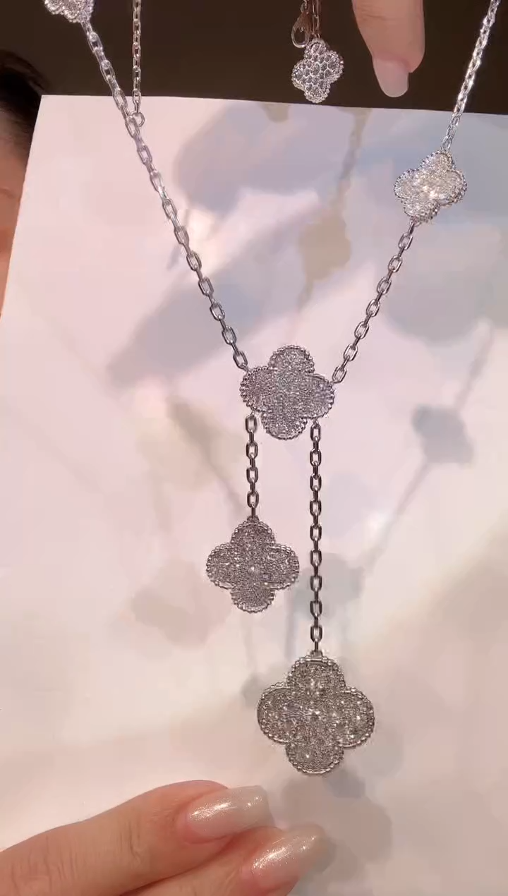 【闪购商品】钻石项链18K金镶嵌满钻六花项链