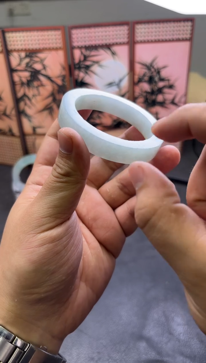 未镶嵌手镯定制翡翠手镯定制