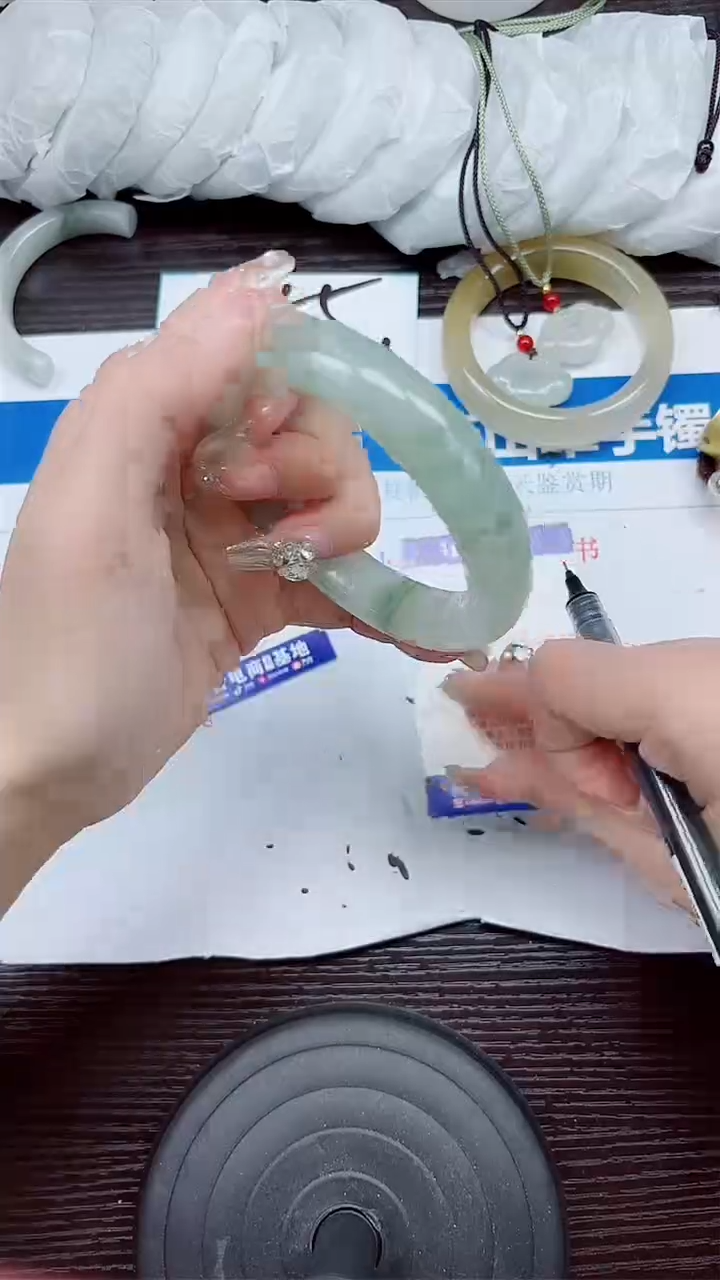 石英质玉手镯未镶嵌A130-64