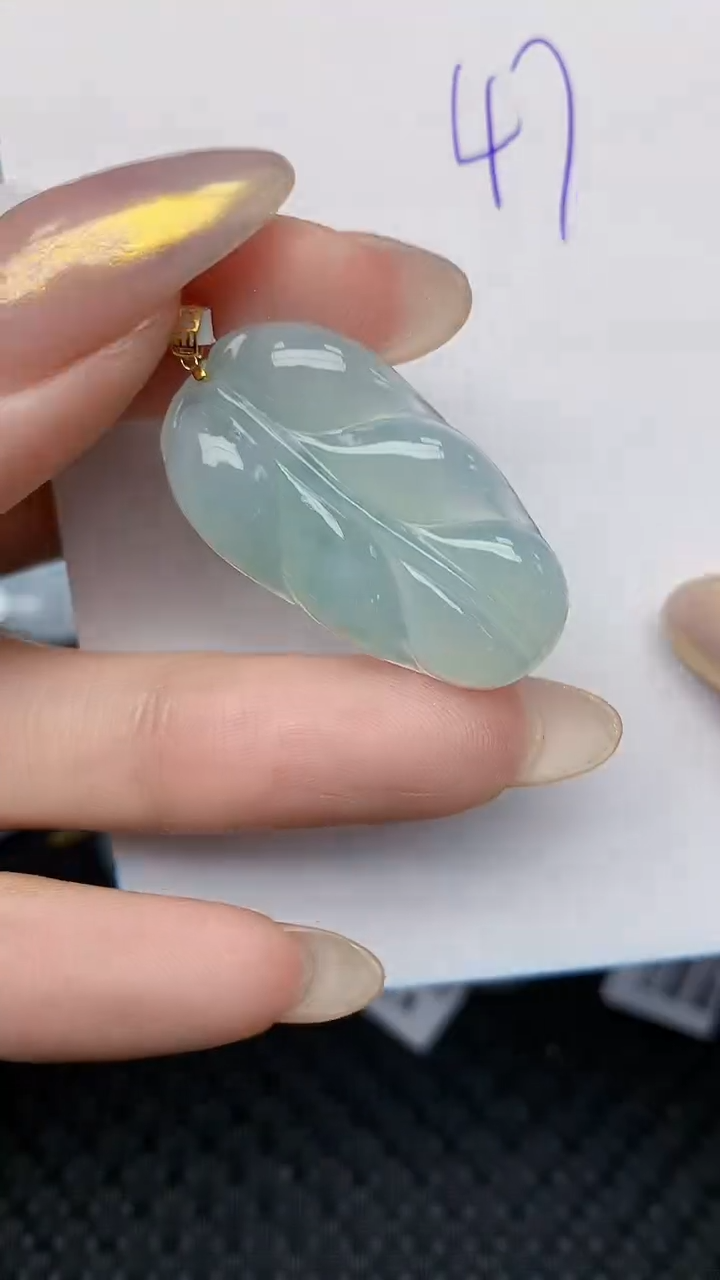 【闪购商品】翡翠颈饰18K金镶嵌天然翡翠A货`
