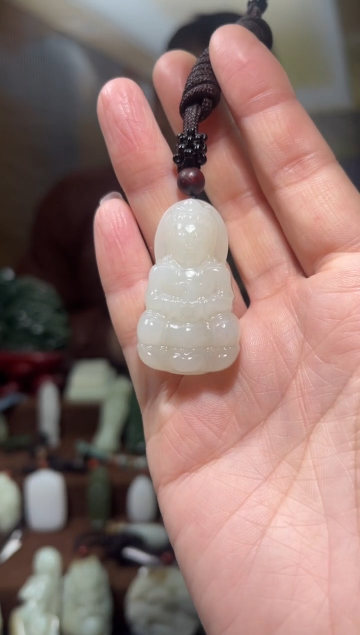 颈饰未镶嵌和田玉·