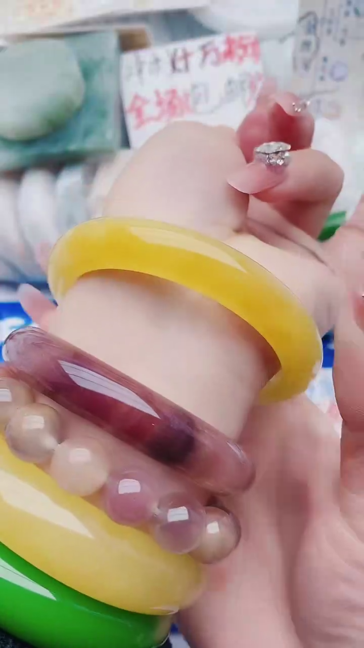 【闪购商品】石英质玉手镯未镶嵌D147-56-58