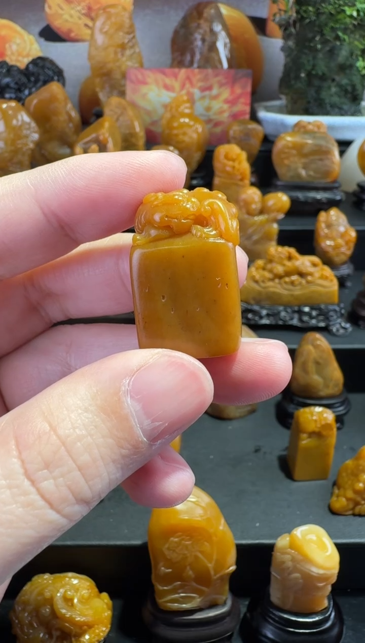 【闪购商品】田黄石半知田黄直播间