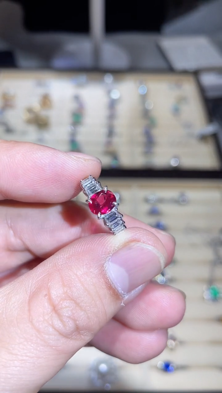 【闪购商品】红宝石戒指18K金镶嵌1.03ct