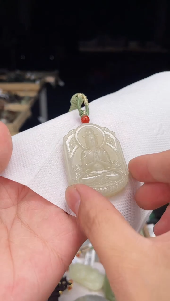 颈饰未镶嵌和田玉1