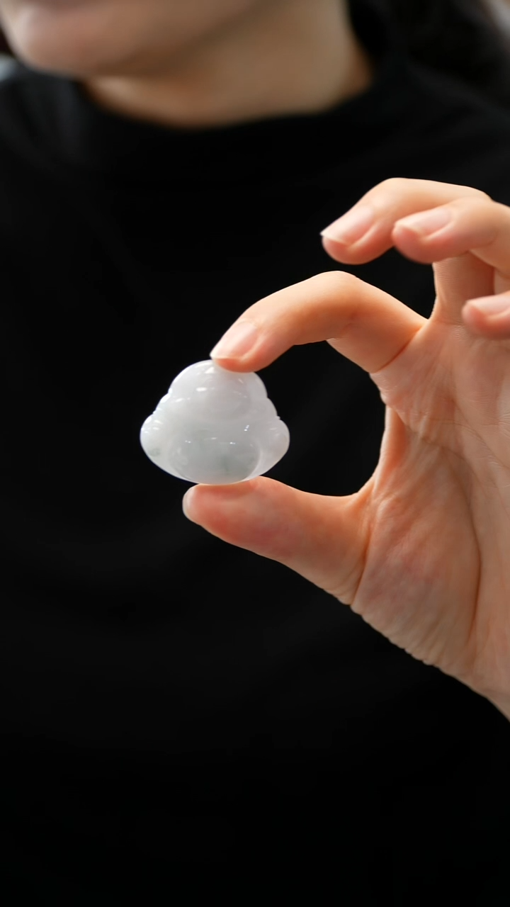 颈饰未镶嵌翡翠佛公