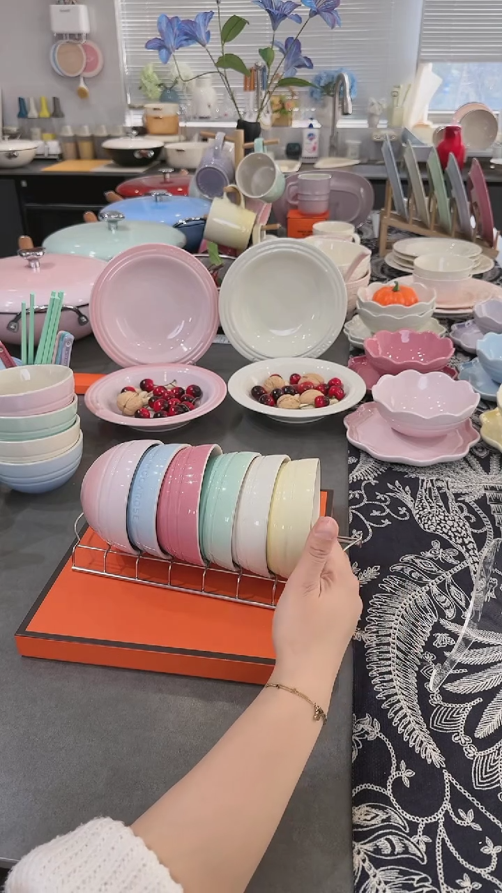 【闪购商品】瓷六色米饭碗