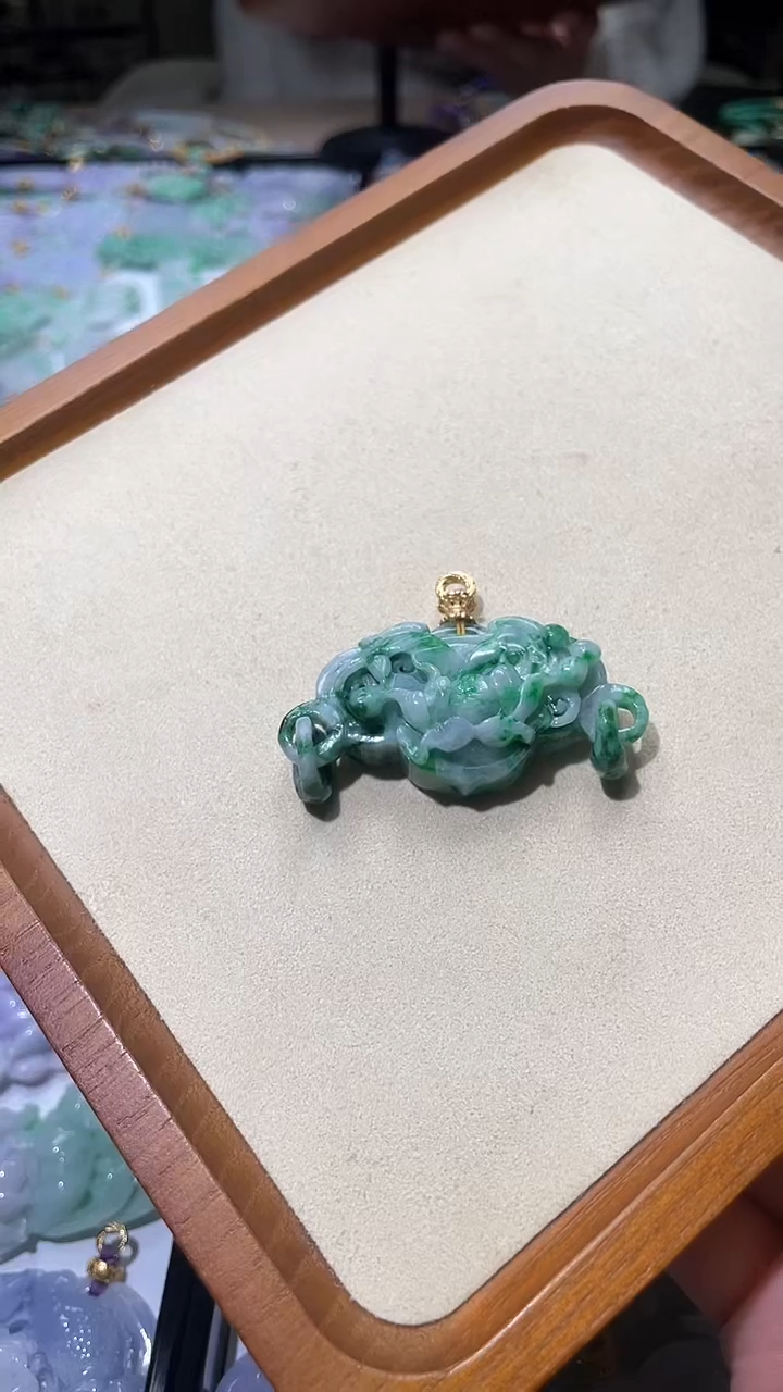 【闪购商品】翡翠颈饰未镶嵌吊坠