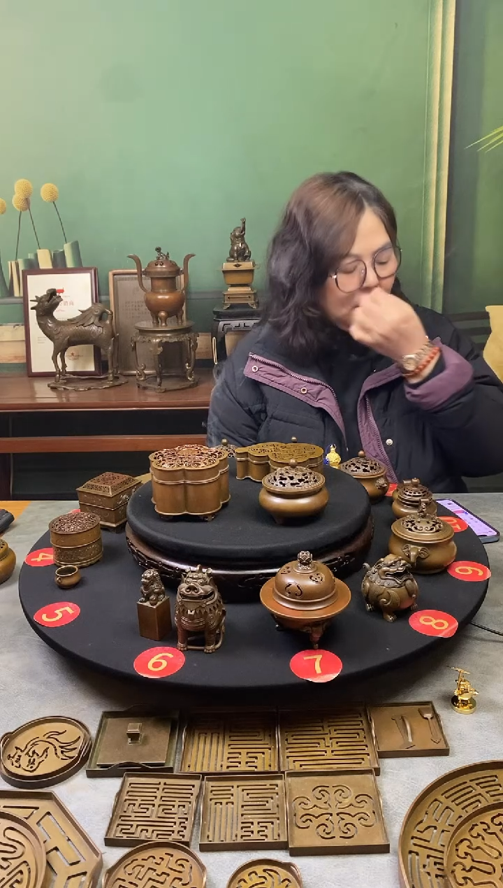 铜小*?苏工庆松堂